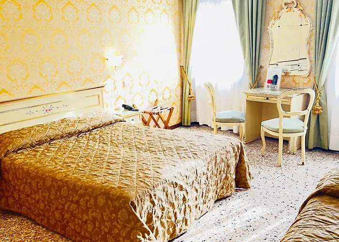 Hotel Canal & Walter