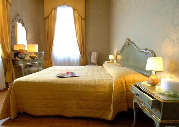 Hotel Canal & Walter