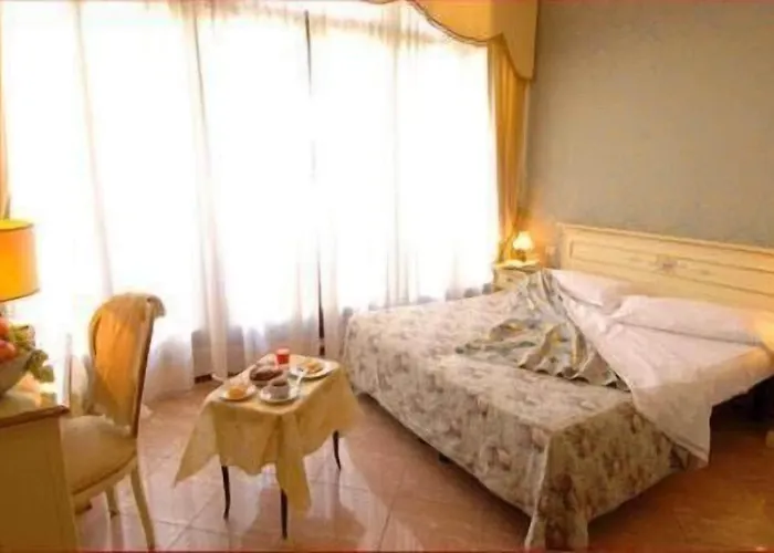 Hotel Canal & Walter 3*