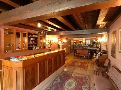 Canal & Walter Hotel 3*